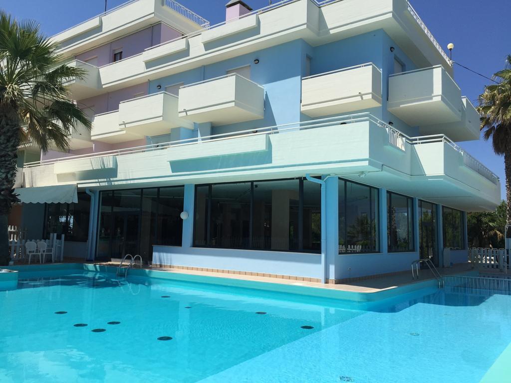Residence Azzurro Massignano Eksteriør bilde